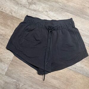 Lululemon Inner Glow HR short 3”